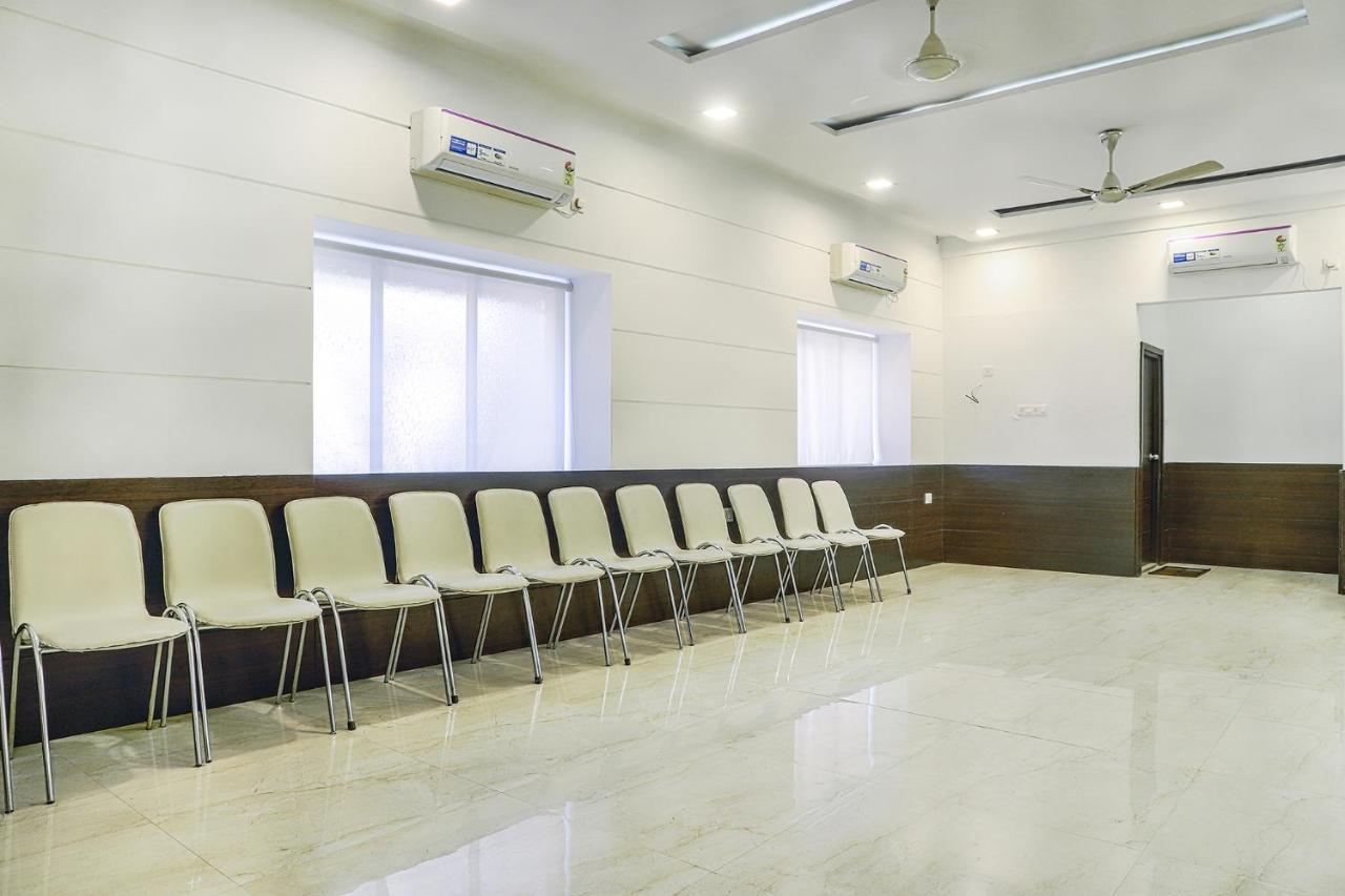 Fabexpress Neeranand Regency - Fully Vaccinated Staff Hotel Kalkutta Kültér fotó